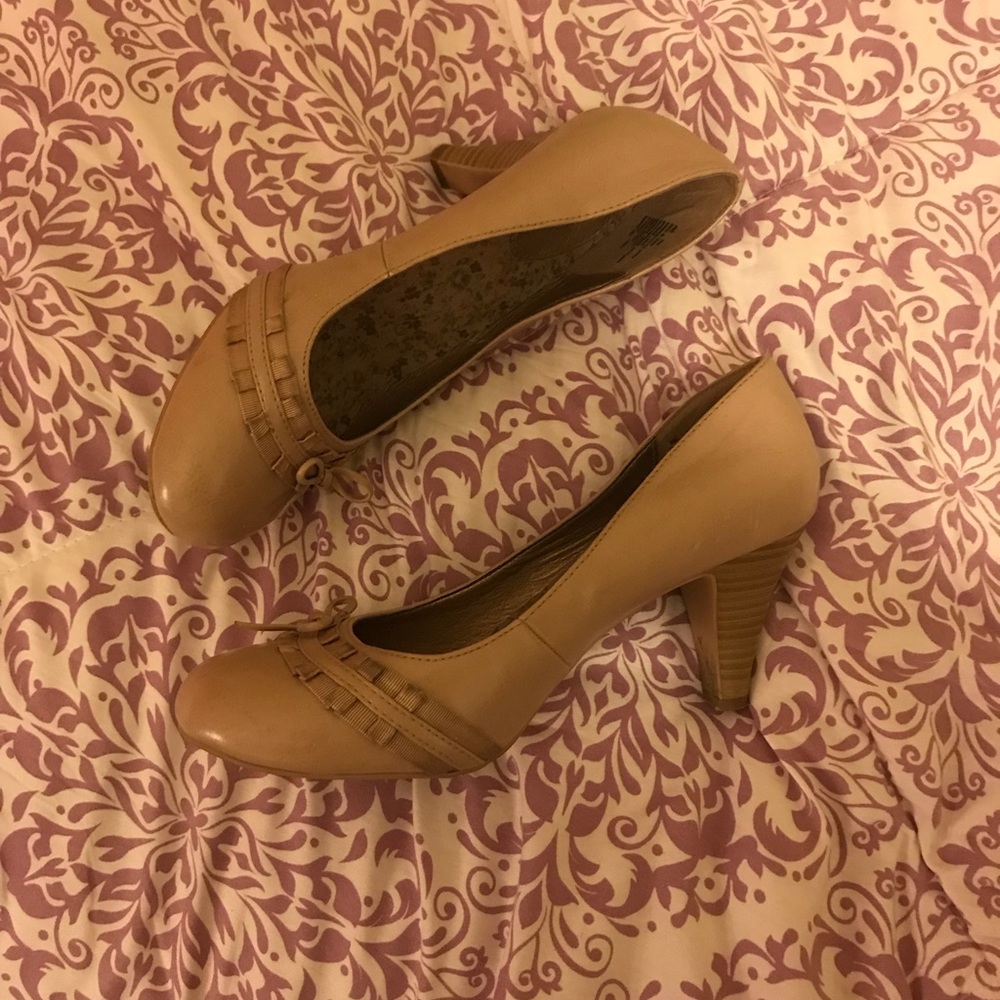 Short kitten heels from Mudd